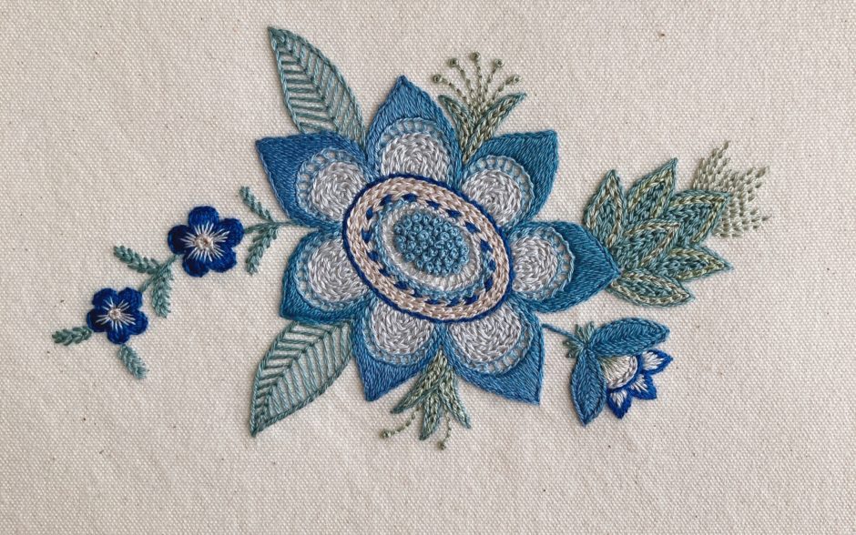 レトロな花の刺繍